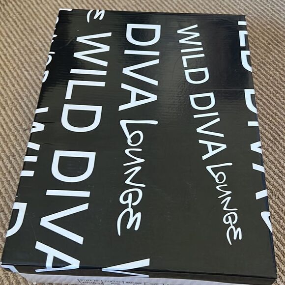 New Wild Diva Lounge block heel lug platform booties - Picture 8 of 8